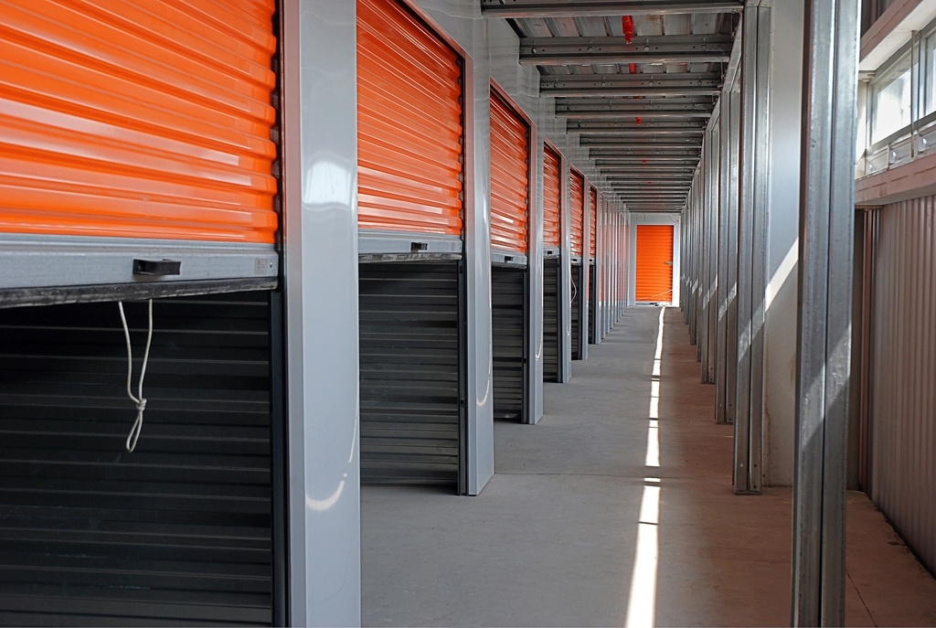 Instalación de Cortinas Metálicas